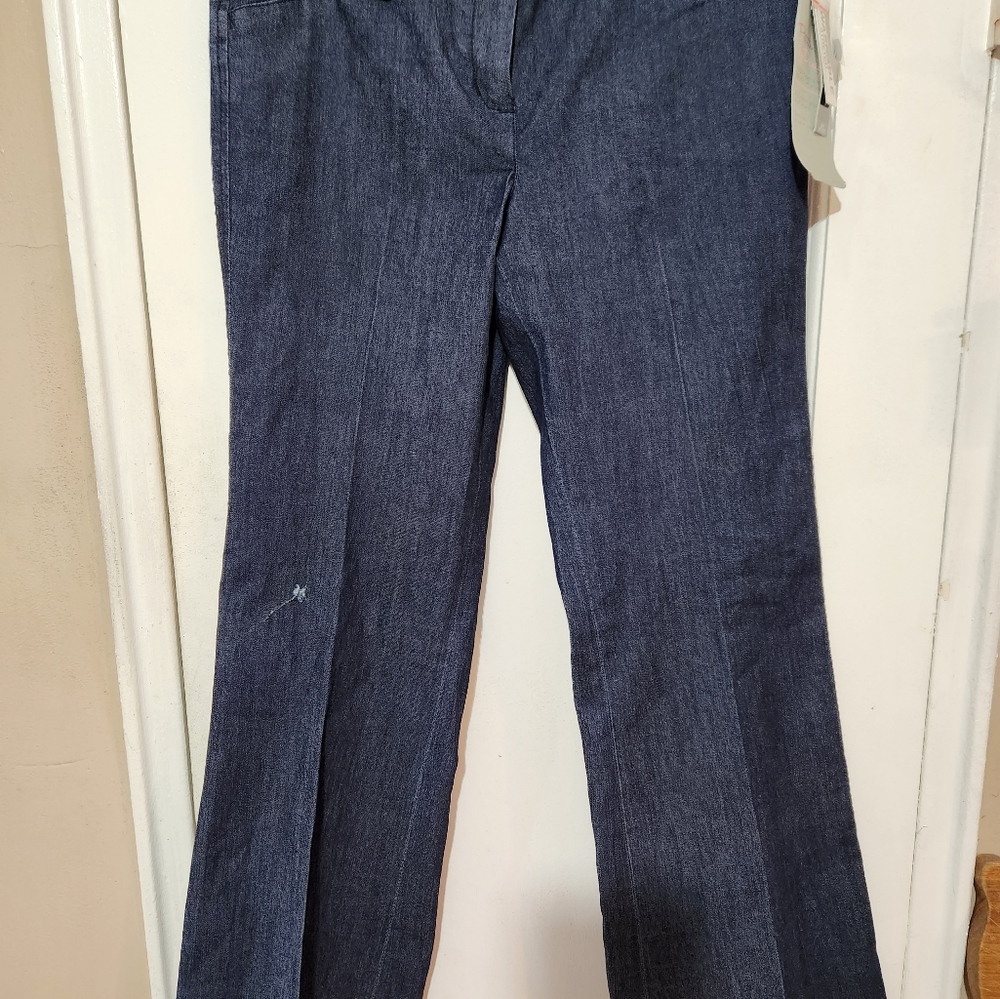 Larry Levine Petite stretch jeans.